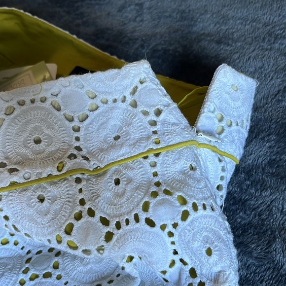 Alex Marie White and Yellow Mini Pencil Skirt with Cut Out - Picture 5 of 7